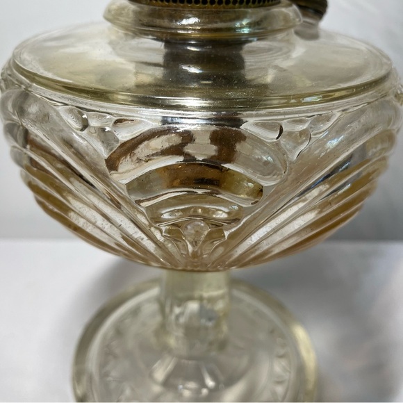 Vintage ALADDIN model C glass oil lamp Kerosene oil lamp | Made in the USA - Picture 8 of 11